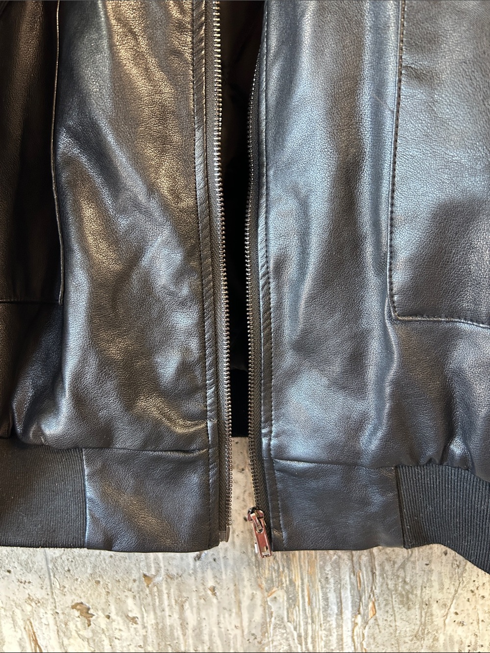 EDIKTED Women's Faux Leather Oversized Bomber Jacket Size M In Black - Picture 6 of 9